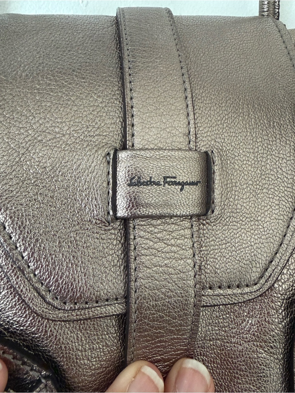 Salvatore Ferragamo Metallic browny pewter leather Multi-Pocket Tassel bag - Picture 6 of 16